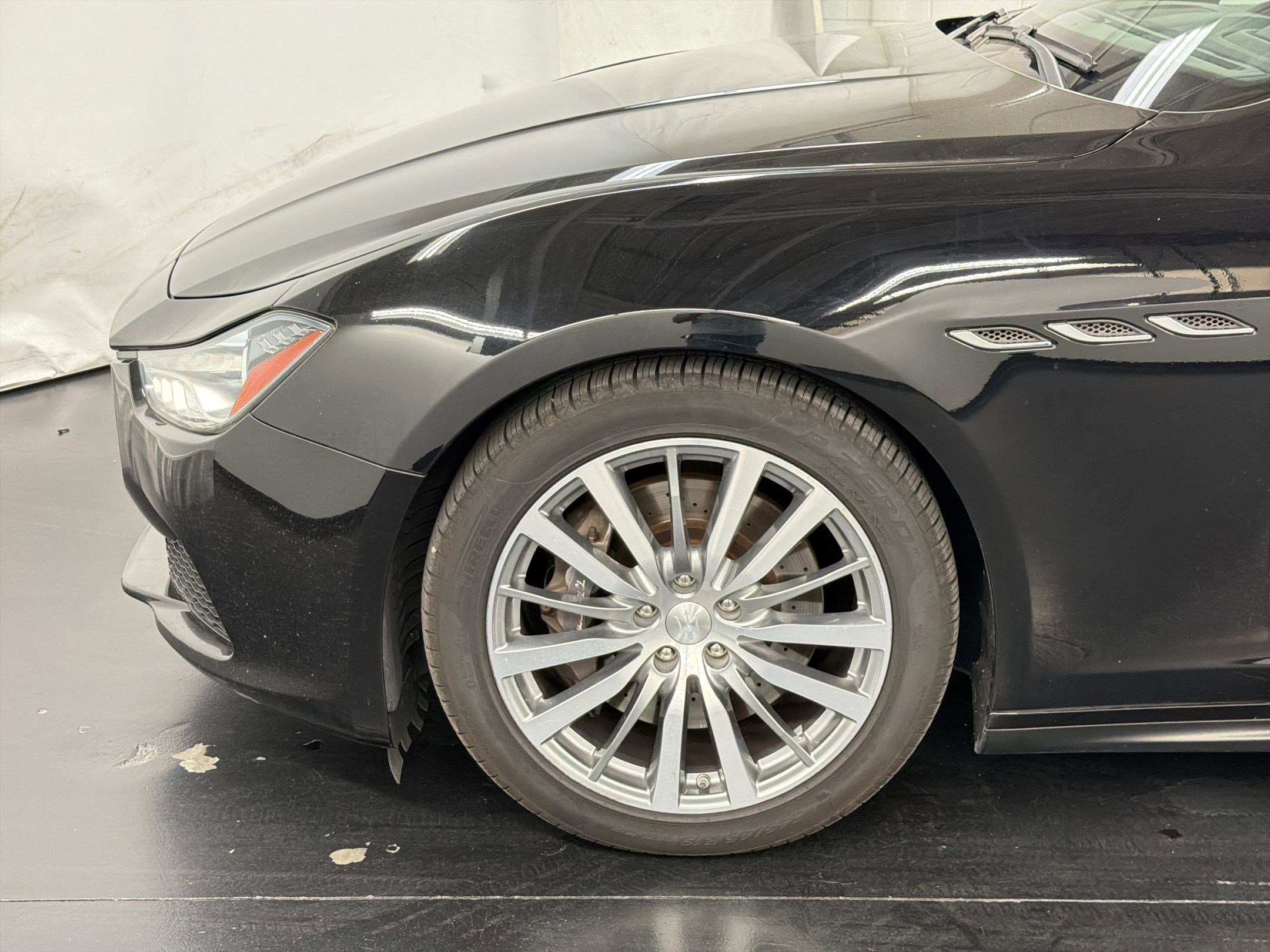 Used 2015 Maserati Ghibli image 12