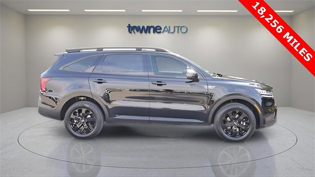 Used 2022 Kia Sorento S image 6
