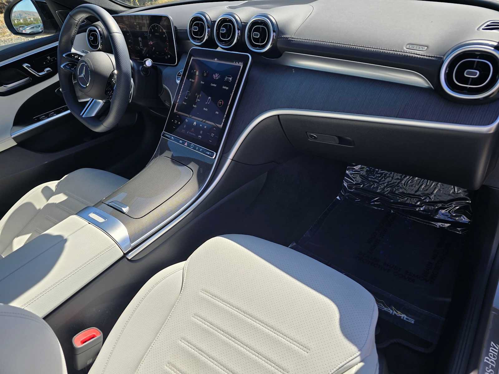 Used 2024 Mercedes-Benz C 300 Sedan image 10