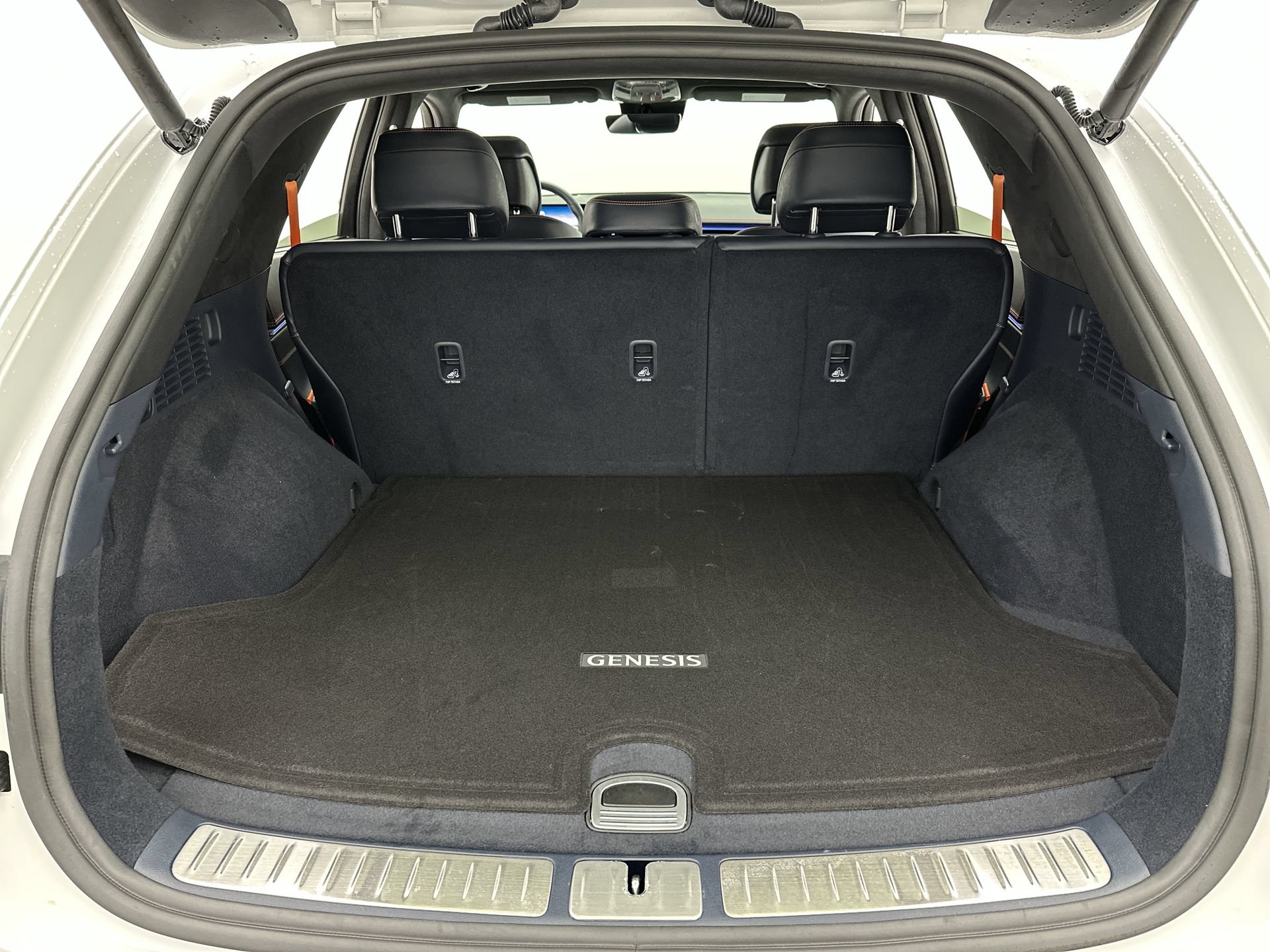 Certified 2026 Genesis GV70 3.5T Sport Prestige AWD/4WD image 24