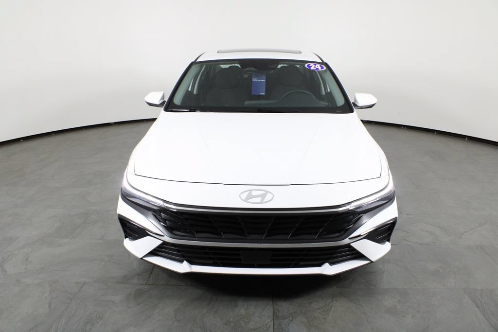 Certified 2024 Hyundai Elantra SEL w/ Convenience Package FWD image 14