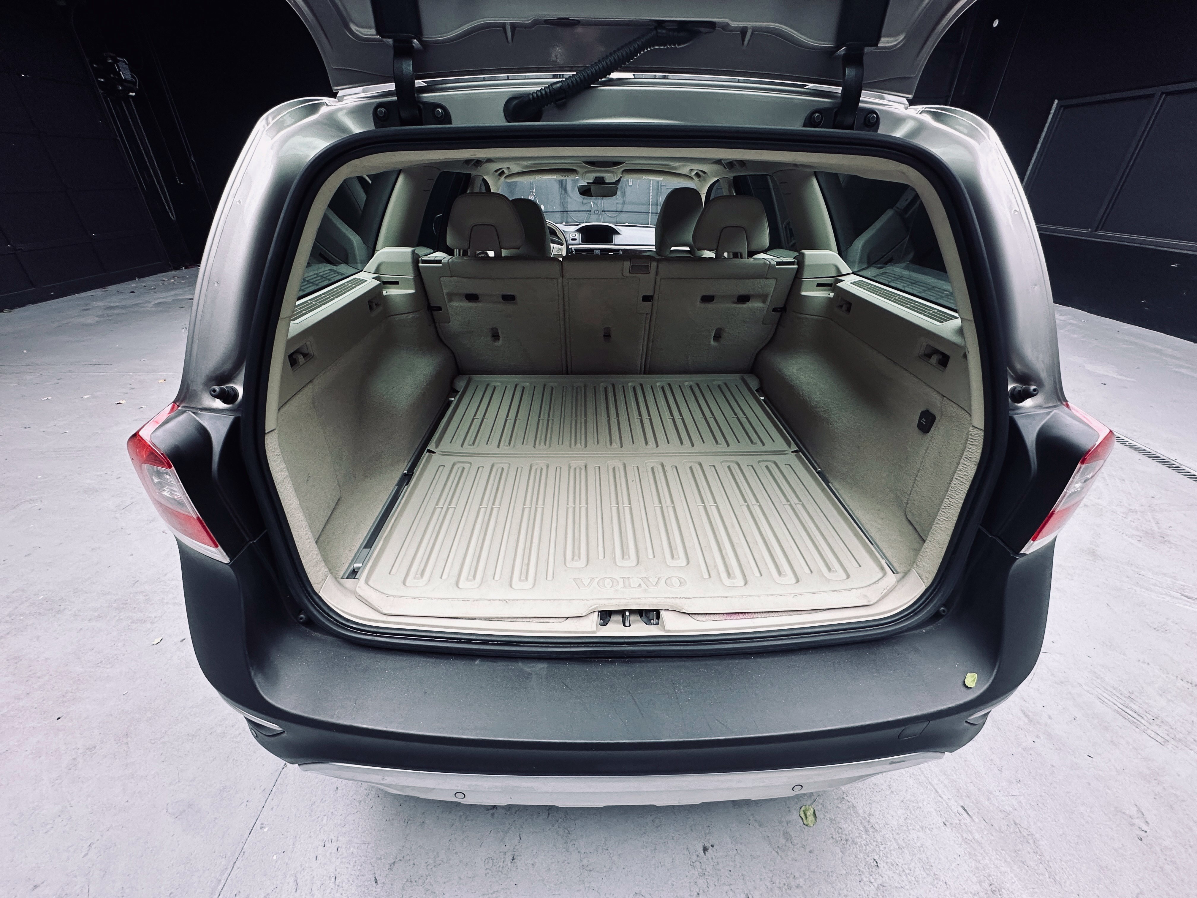 Used 2015 Volvo XC70 T5 Premier w/ Protection Package FWD image 38