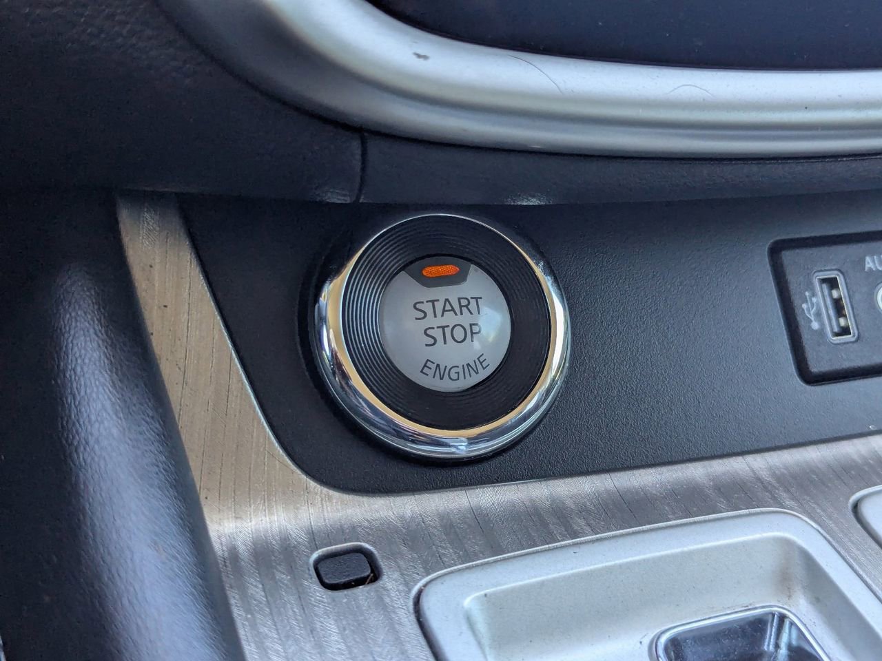 Used 2018 Nissan Murano S image 28