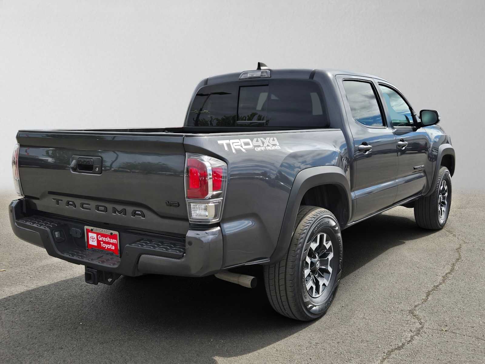 Used 2022 Toyota Tacoma TRD Off-Road w/ Technology Package AWD/4WD image 3