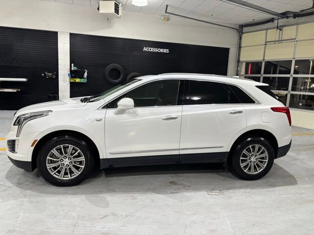 Used 2017 Cadillac XT5 Luxury w/ Driver Awareness Package AWD/4WD image 5