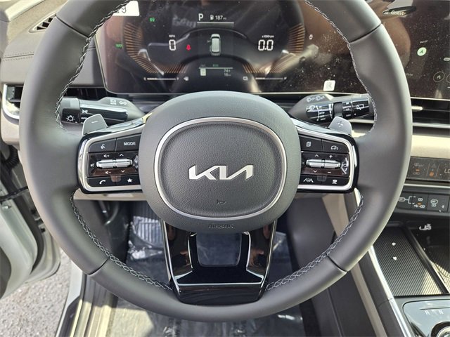 New 2026 Kia Carnival EX image 17