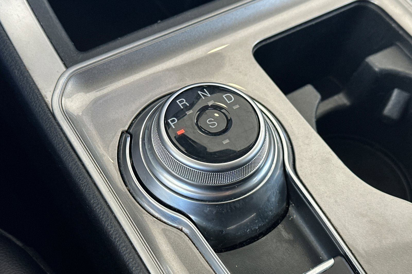 Used 2024 Ford Edge SEL image 33