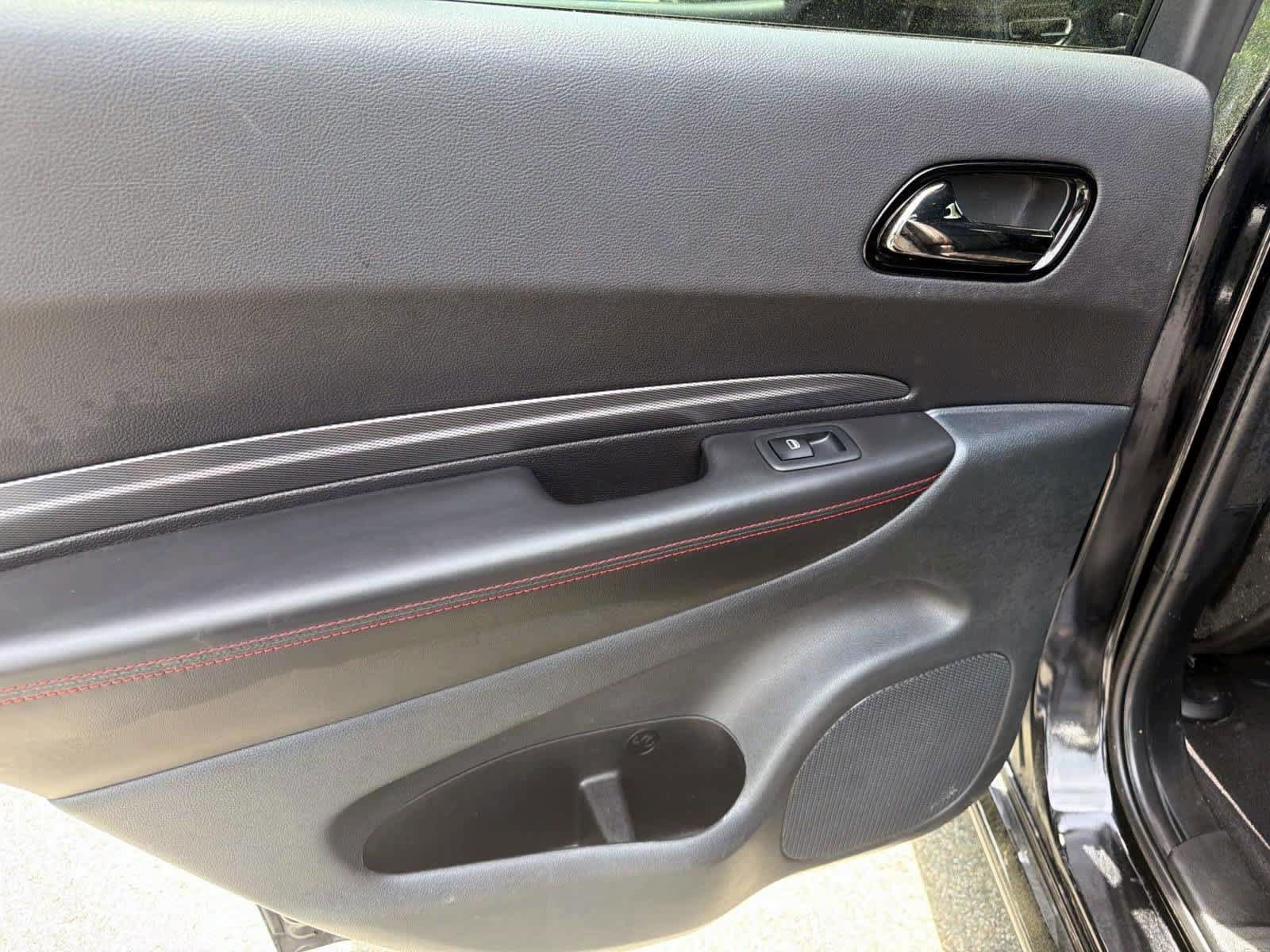 Used 2025 Dodge Durango R/T w/ Blacktop Package AWD/4WD image 13