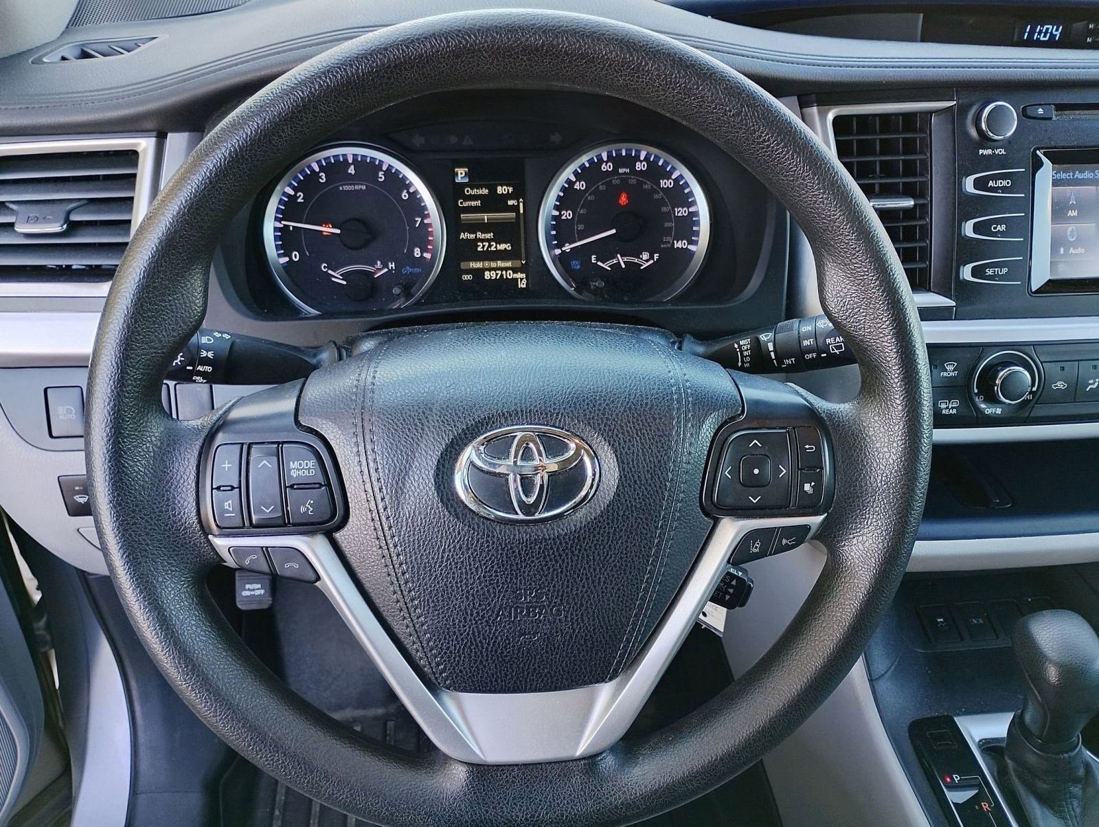 Used 2019 Toyota Highlander LE image 9