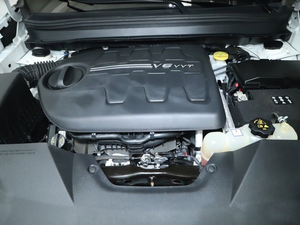 Used 2019 Jeep Cherokee Limited image 36