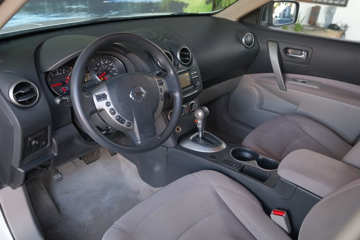 Used 2013 Nissan Rogue S w/ Special Edition Pkg image 12