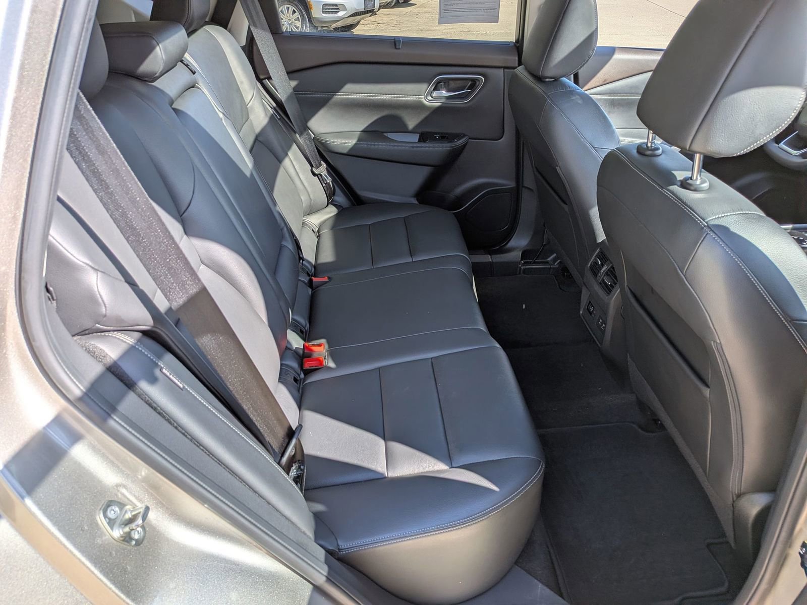 Certified 2021 Nissan Rogue SL w/ Premium Package AWD/4WD image 31