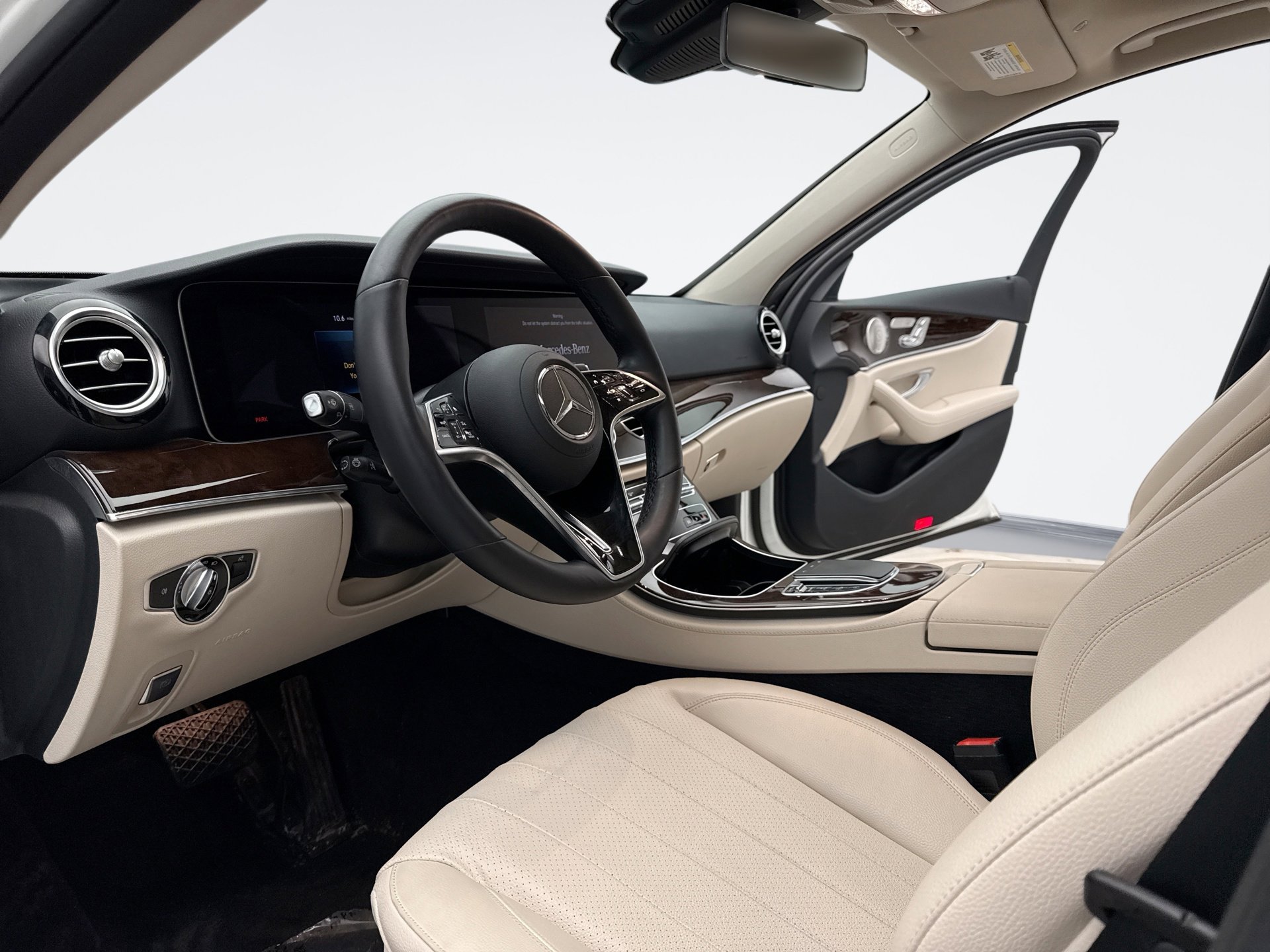 Used 2022 Mercedes-Benz E 350 4MATIC Sedan image 10