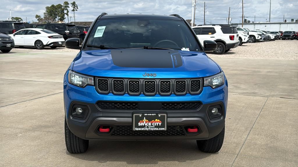 Used 2024 Jeep Compass Trailhawk video 2
