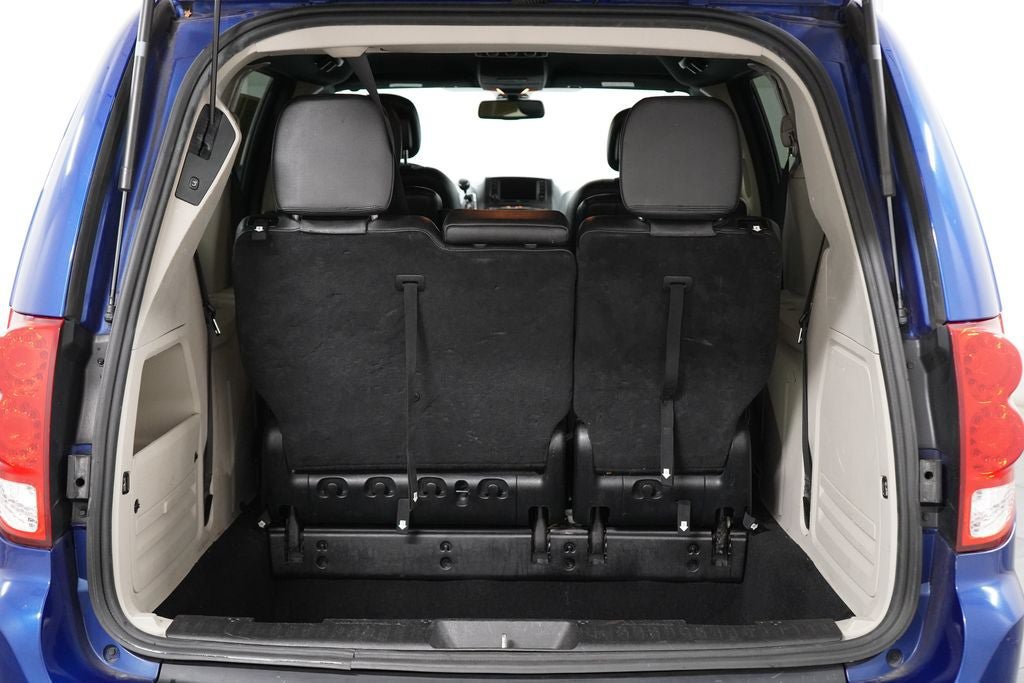Used 2019 Dodge Grand Caravan SXT FWD image 18
