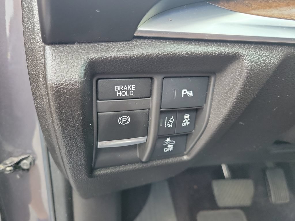 Used 2020 Acura MDX w/ Technology Package AWD/4WD image 28