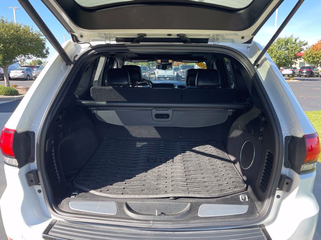 Used 2014 Jeep Grand Cherokee SRT w/ Trailer Tow Group IV AWD/4WD image 16