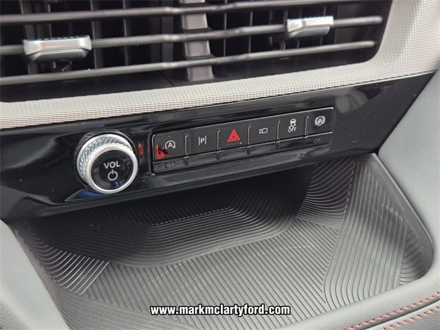 New 2025 Ford Explorer Active w/ Active Comfort Package image 19