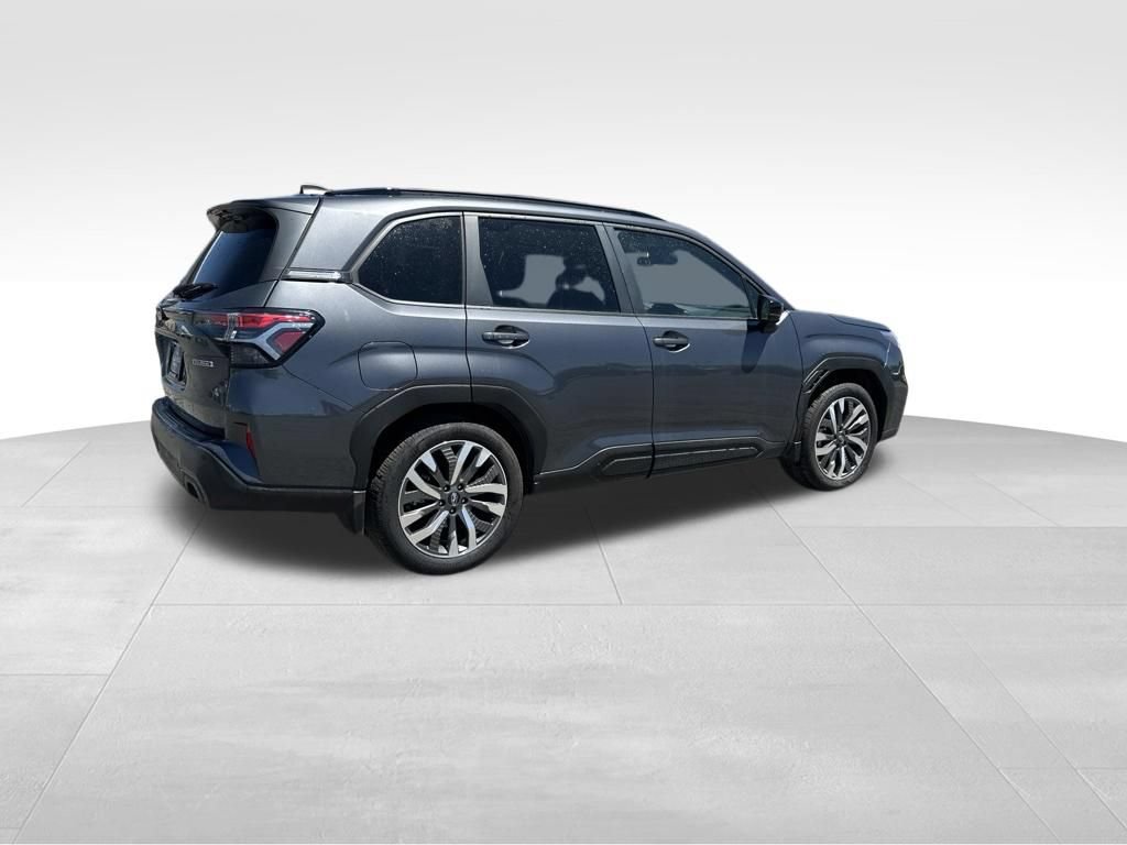 Used 2025 Subaru Forester Touring w/ Popular Package - Touring AWD/4WD image 9