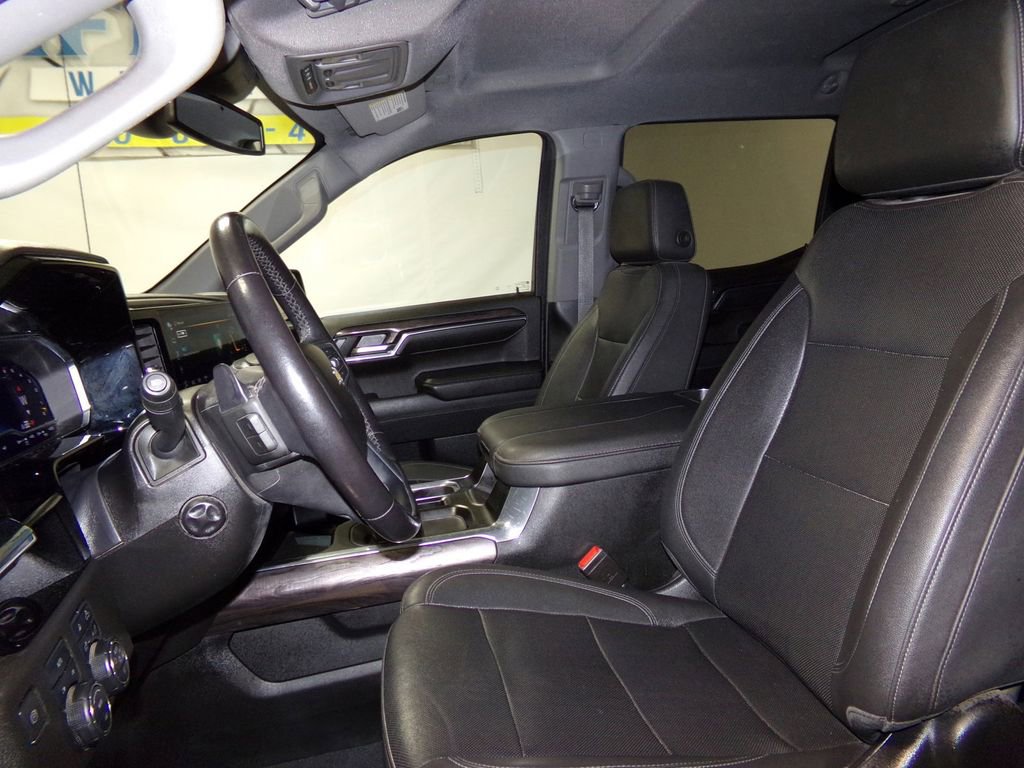 Used 2023 Chevrolet Silverado 1500 LTZ image 17