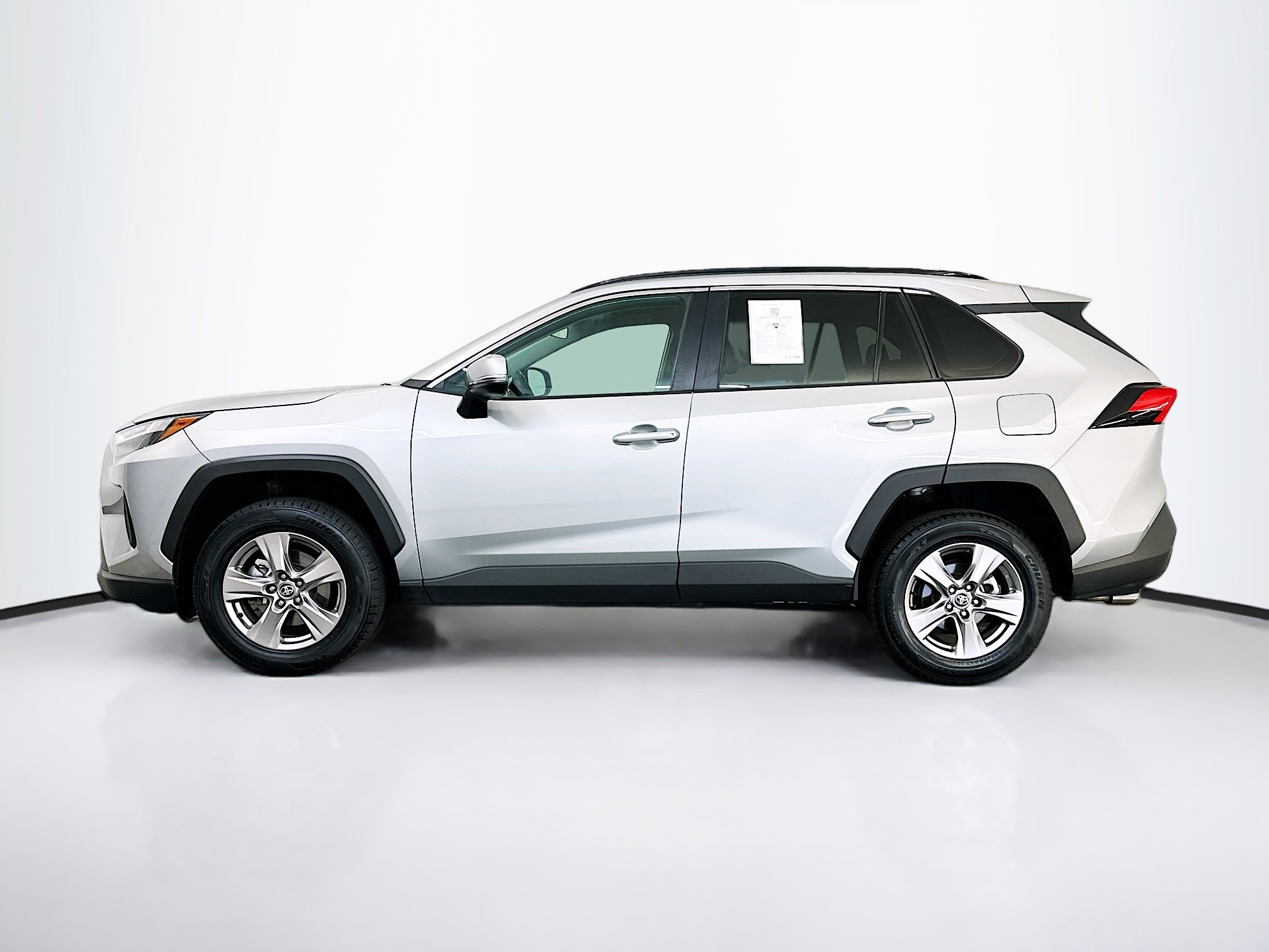 Used 2024 Toyota RAV4 XLE image 4
