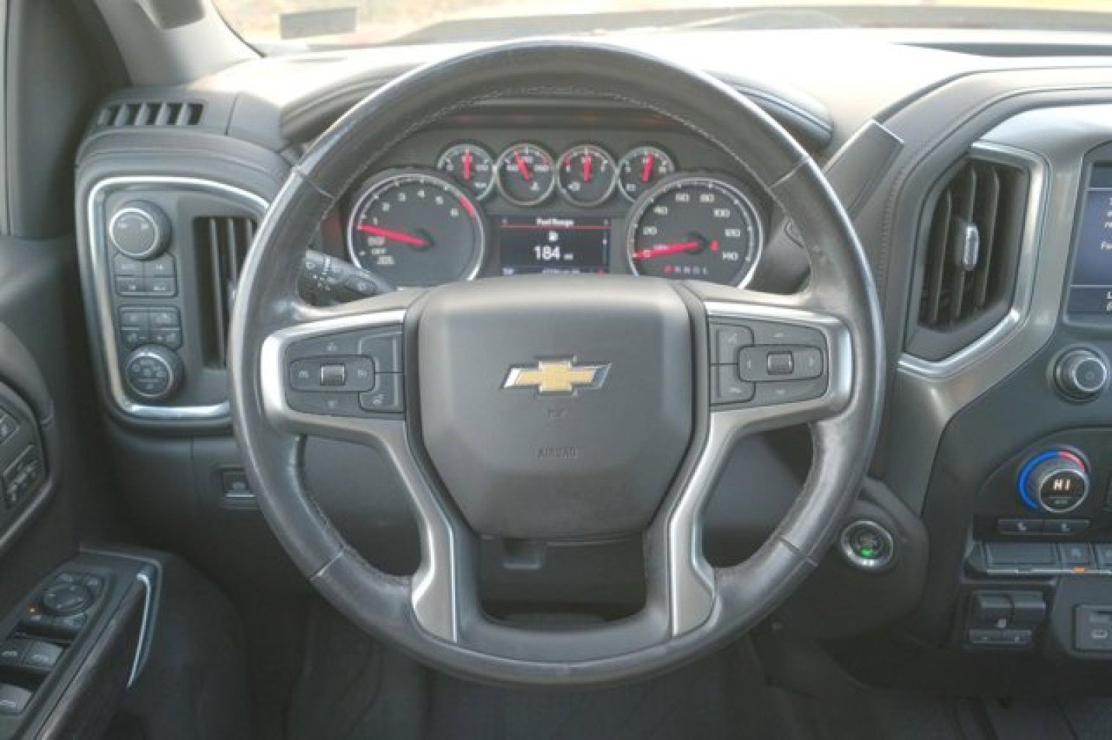 Used 2019 Chevrolet Silverado 1500 LTZ image 18