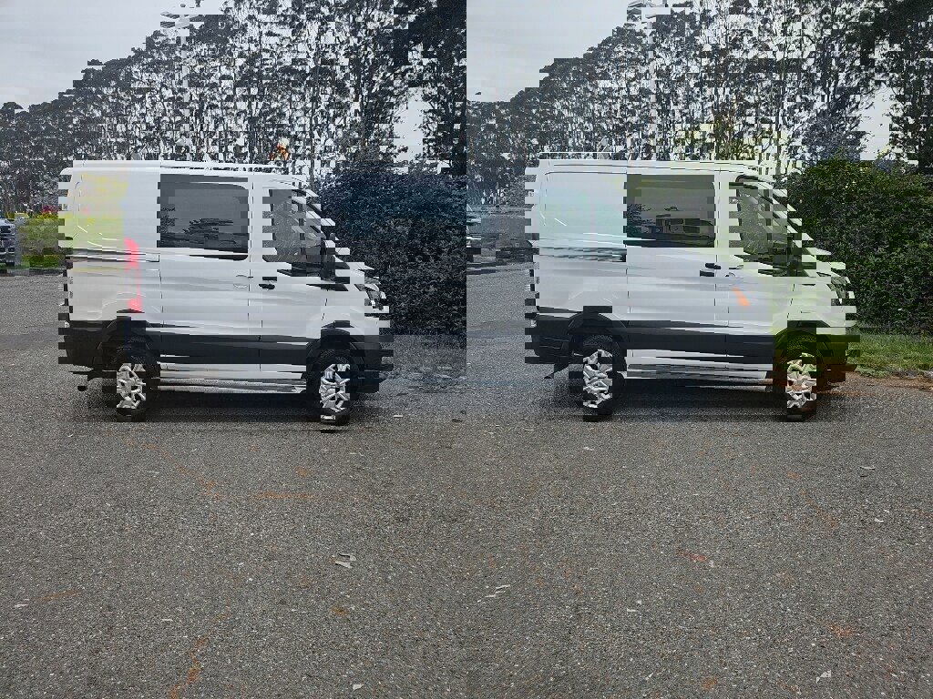 Used 2023 Ford Transit 250 Low Roof w/ Exterior Upgrade Package RWD image 6