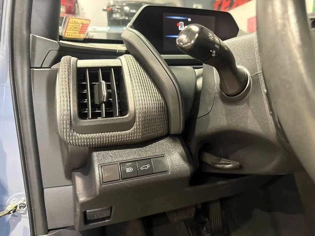 Used 2023 Subaru Solterra AWD image 88