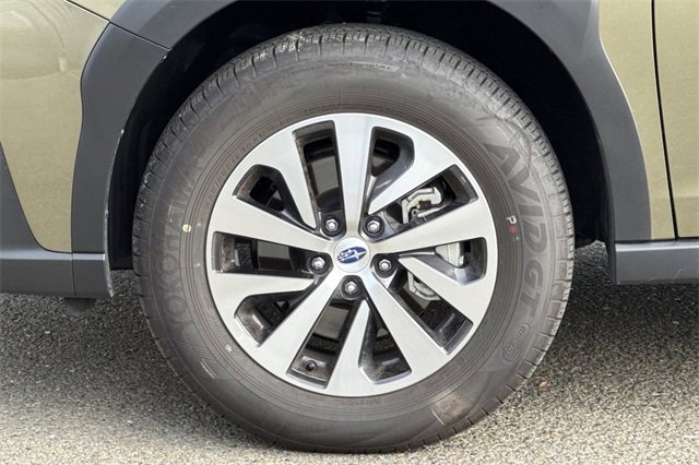 Used 2025 Subaru Outback Premium w/ Popular Package #1 image 33