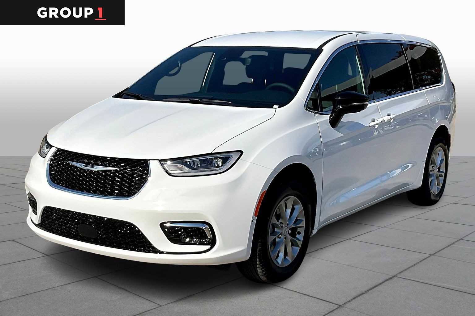 New 2026 Chrysler Pacifica Select