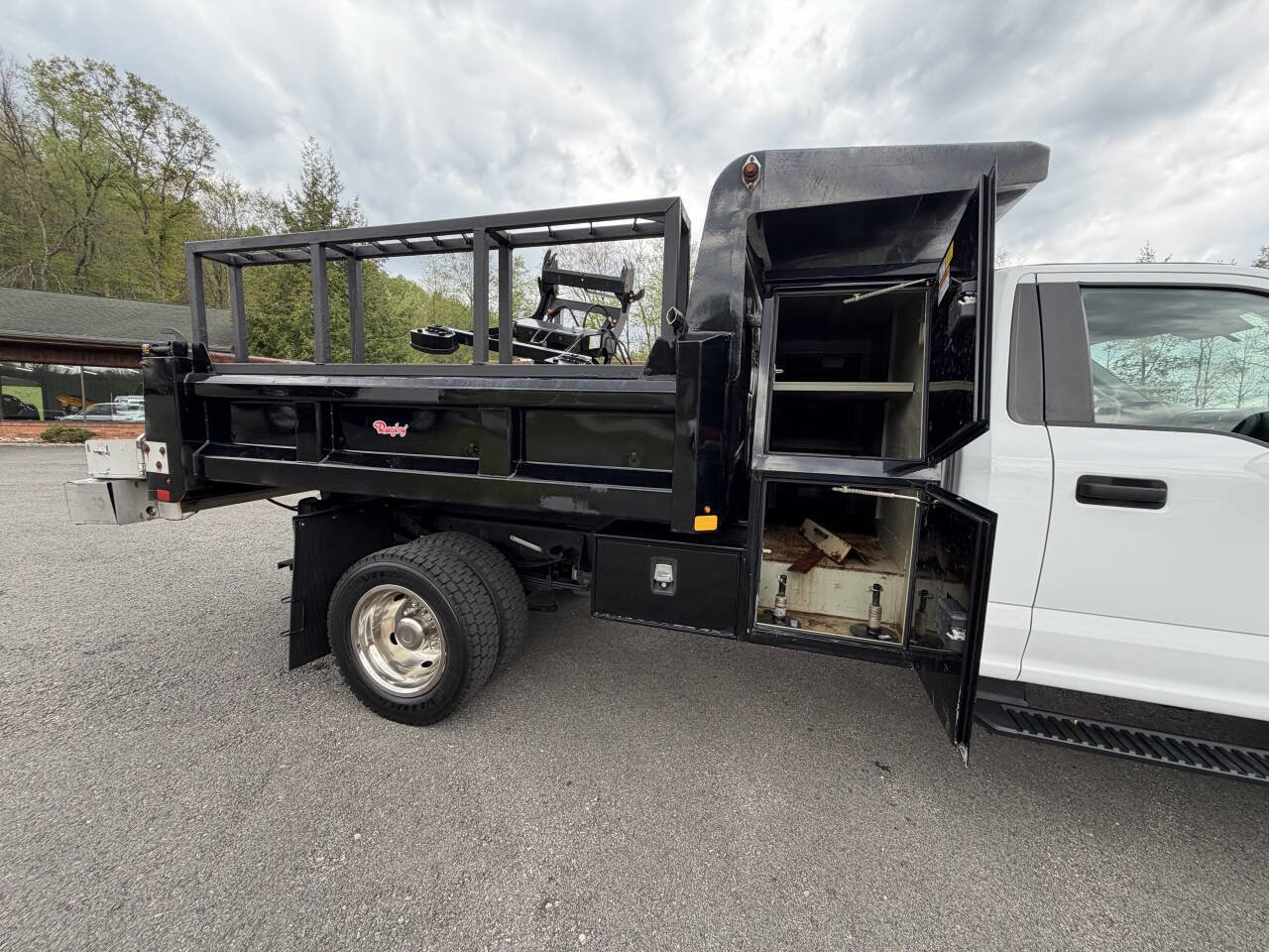Used 2021 Ford F550 4x4 Regular Cab Super Duty image 11