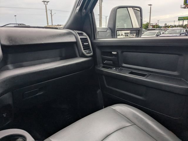 Used 2024 RAM 2500 Tradesman w/ Chrome Appearance Group image 14