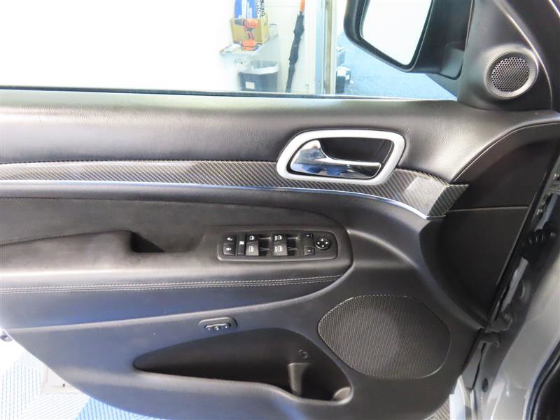 Used 2020 Jeep Grand Cherokee SRT AWD/4WD image 15