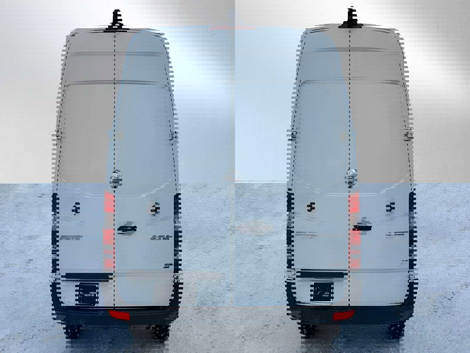 Used 2016 Freightliner Sprinter 2500 image 4