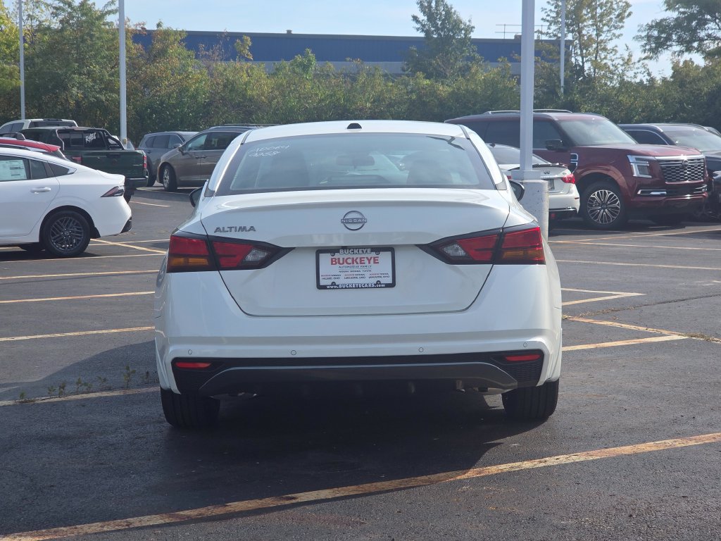 New 2026 Nissan Altima 2.5 SV FWD image 18