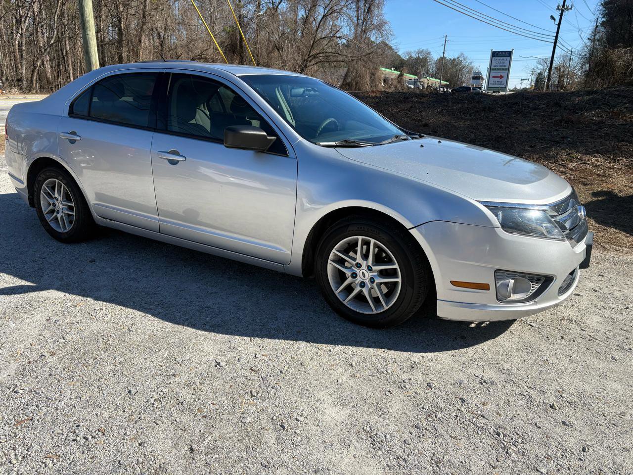 Used 2011 Ford Fusion S image 2