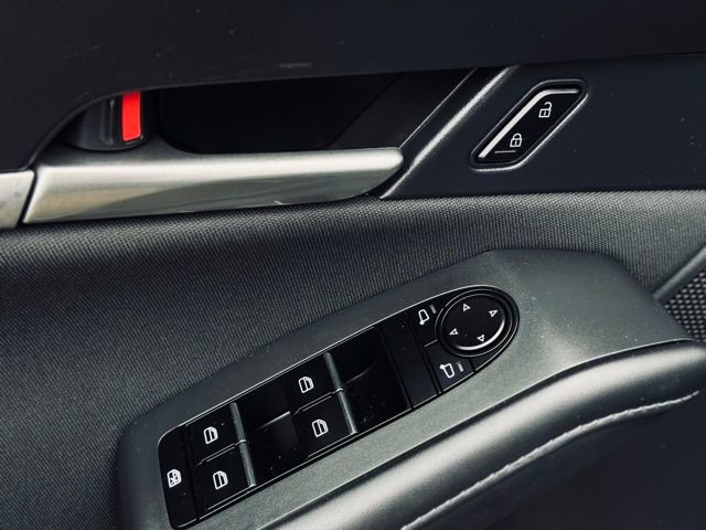 Used 2024 MAZDA CX-30 AWD 2.5 S image 12