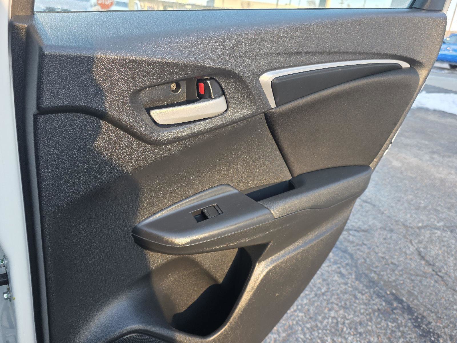 Used 2020 Honda Fit LX image 28