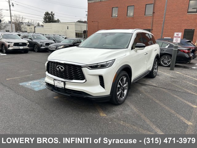 Certified 2023 INFINITI QX60 Luxe image 1