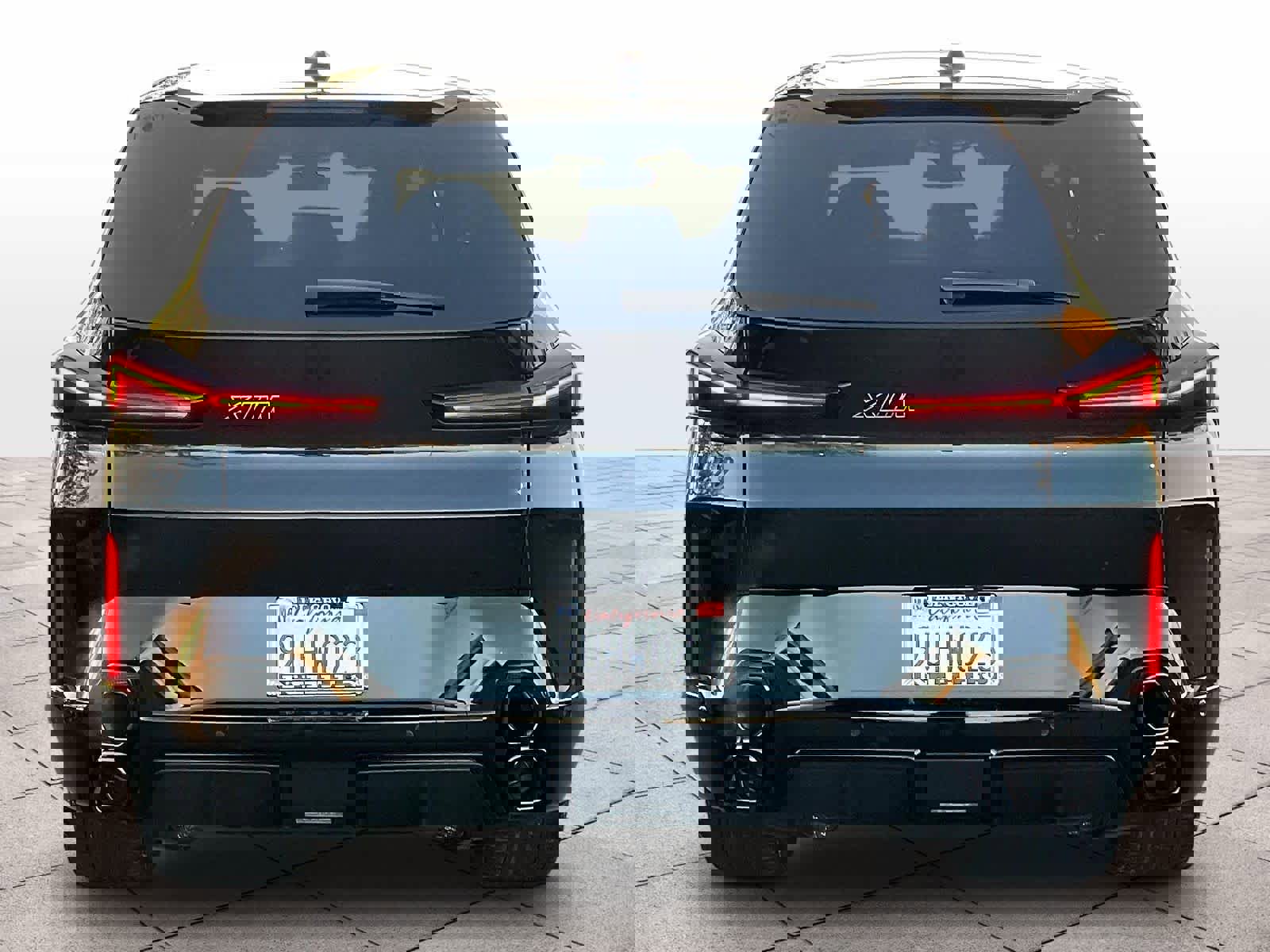 Used 2025 BMW XM image 7