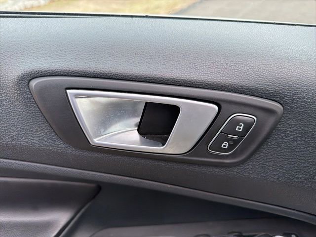 Used 2020 Ford EcoSport Titanium image 19