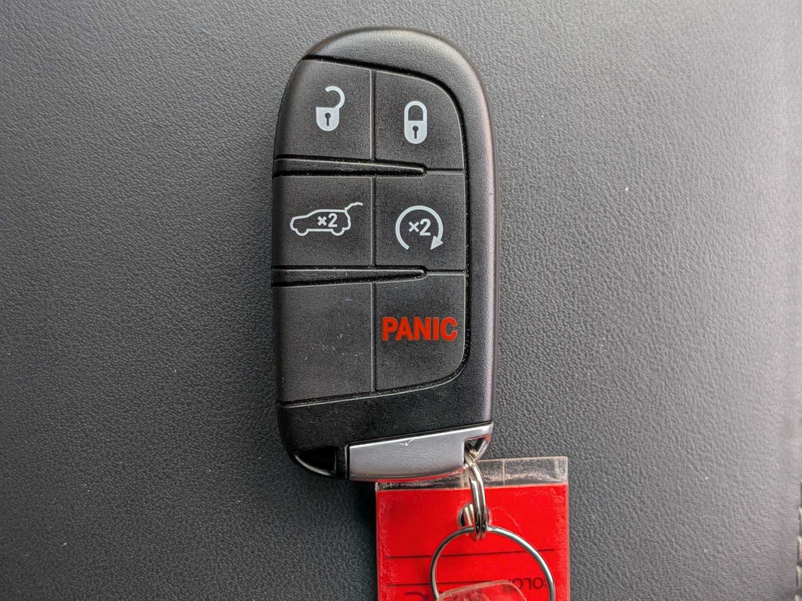 Used 2019 Jeep Grand Cherokee Overland AWD/4WD image 31