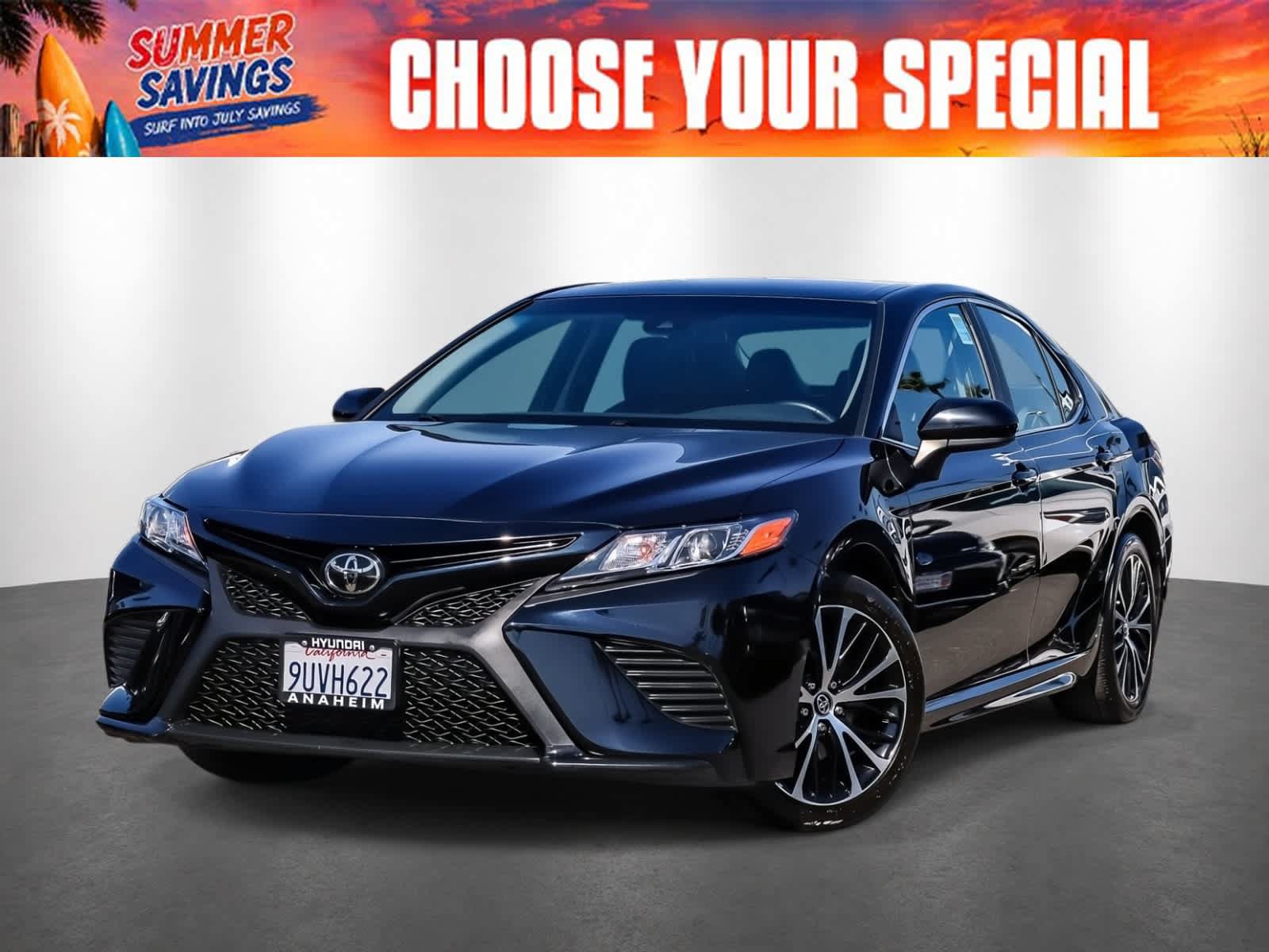 Used 2018 Toyota Camry SE FWD image 1
