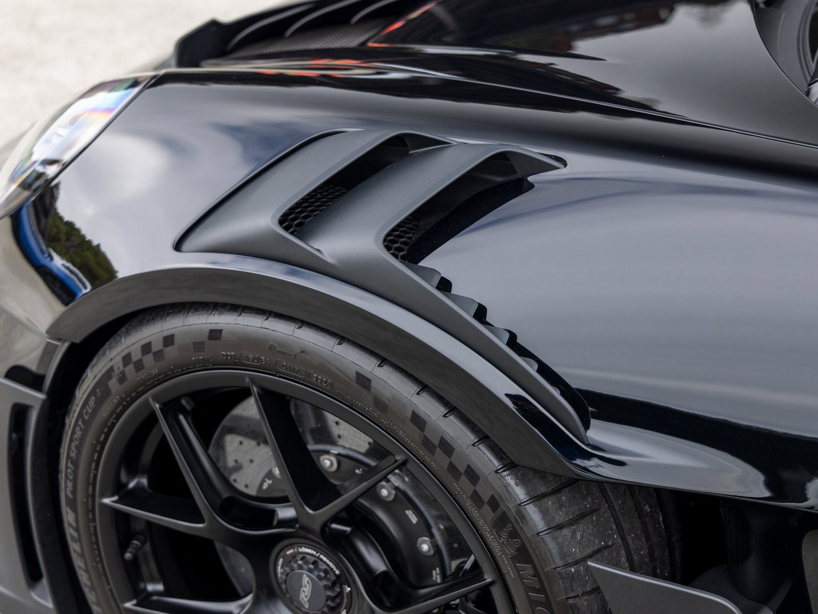 Certified 2025 Porsche 911 GT3 RS image 22