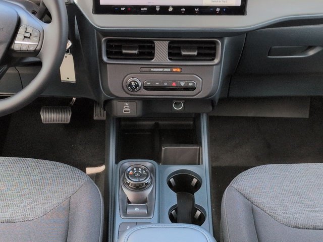 New 2026 Ford Maverick XL FWD image 19