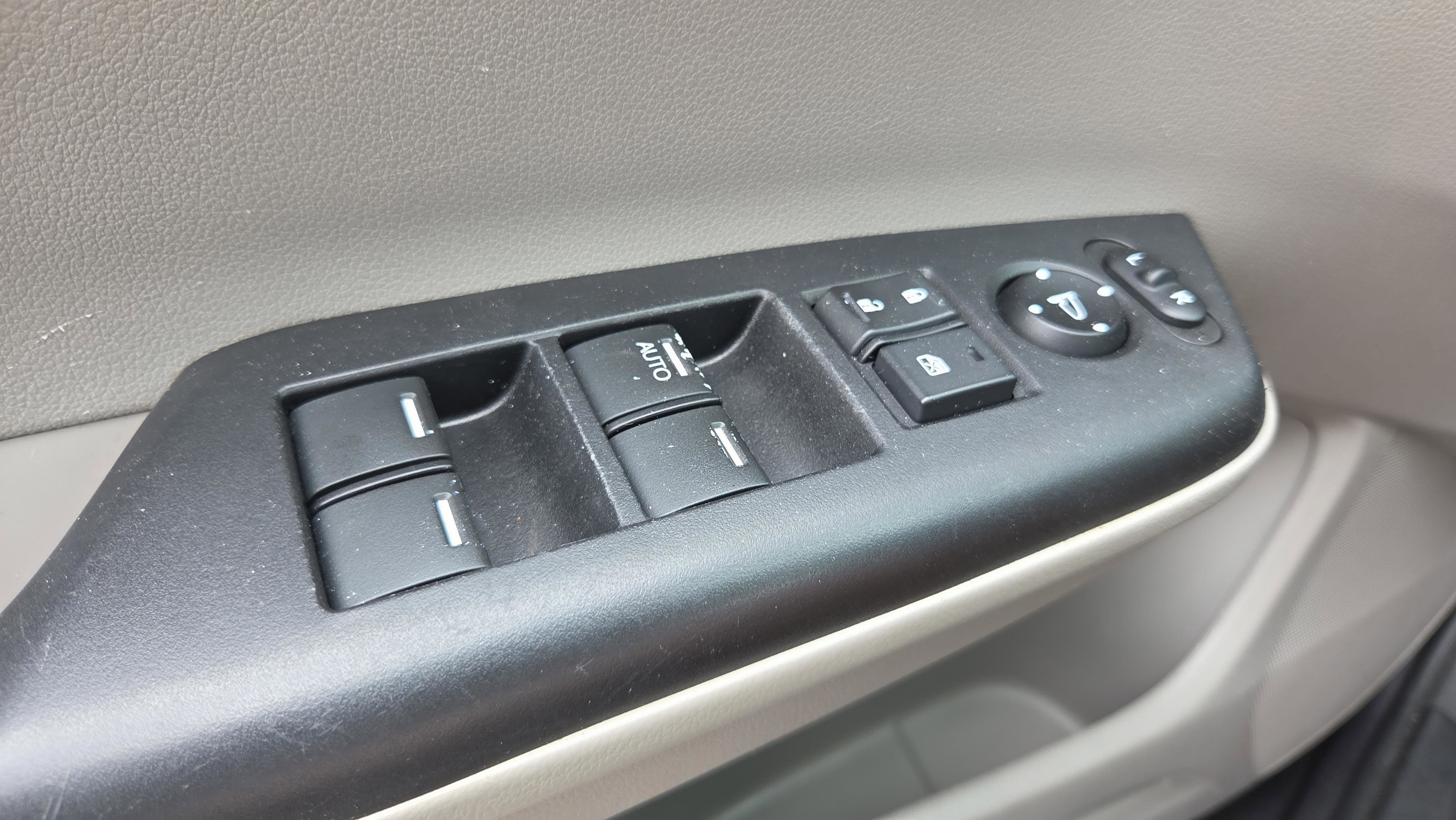 Used 2015 Honda Civic EX image 19