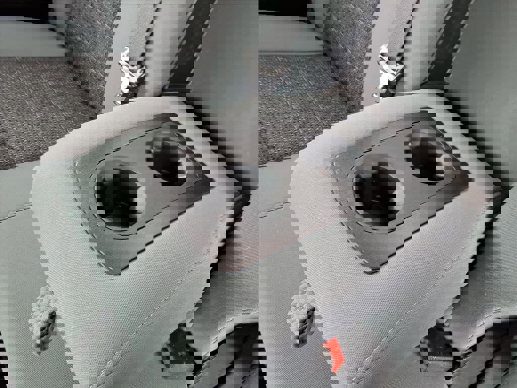 Used 2019 RAM 1500 Classic SLT w/ Luxury Group image 10