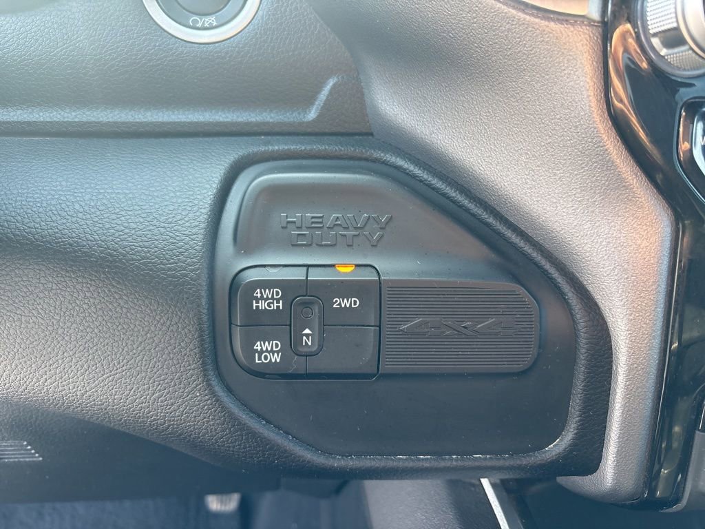 Used 2024 RAM 3500 Big Horn w/ Sport Appearance Package image 14