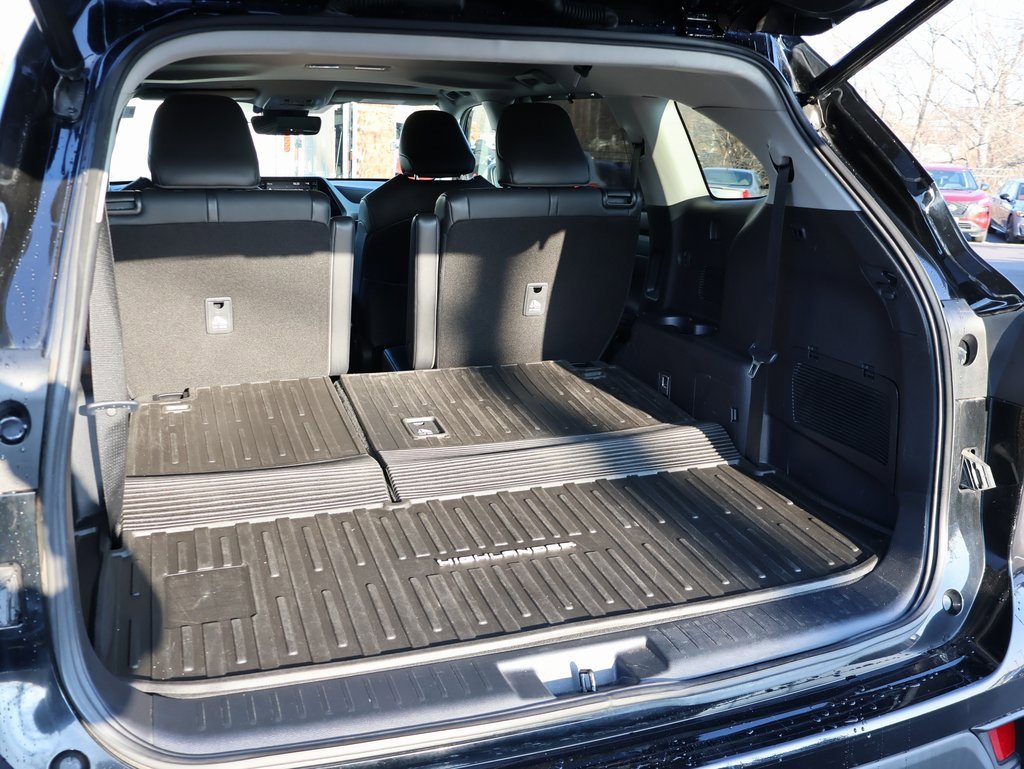 Used 2020 Toyota Highlander XLE image 15