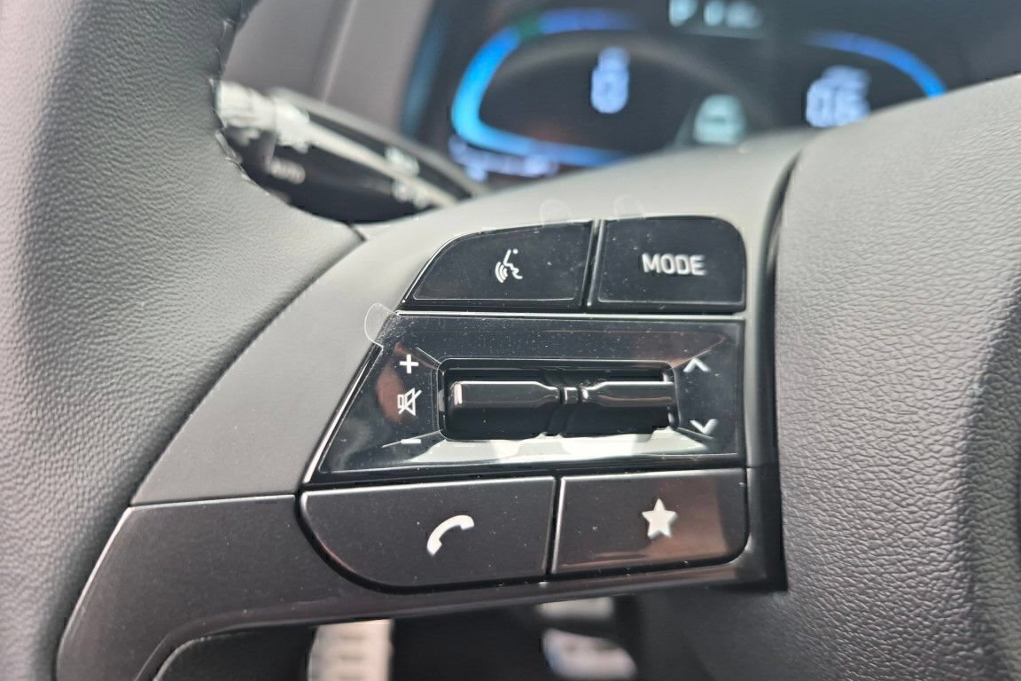 New 2026 Hyundai Elantra SEL Sport Premium FWD image 29